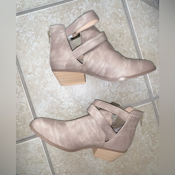 Worn 1X ❤️ VOLATILE kids zip back ankle boots girls size 3 - Picture 4 of 13